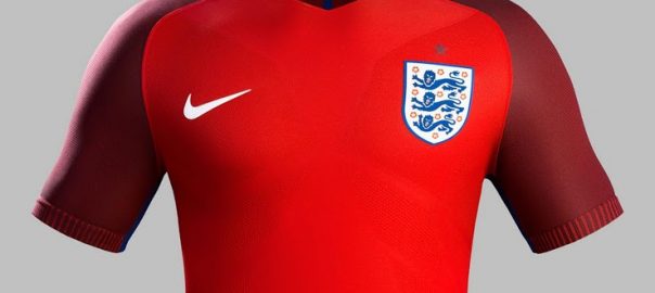 Anglia z dala od piłkarskiej koszuli szpiegowskiej